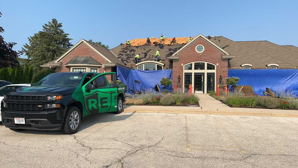 commercial roof replacement in Pewaukee, WI